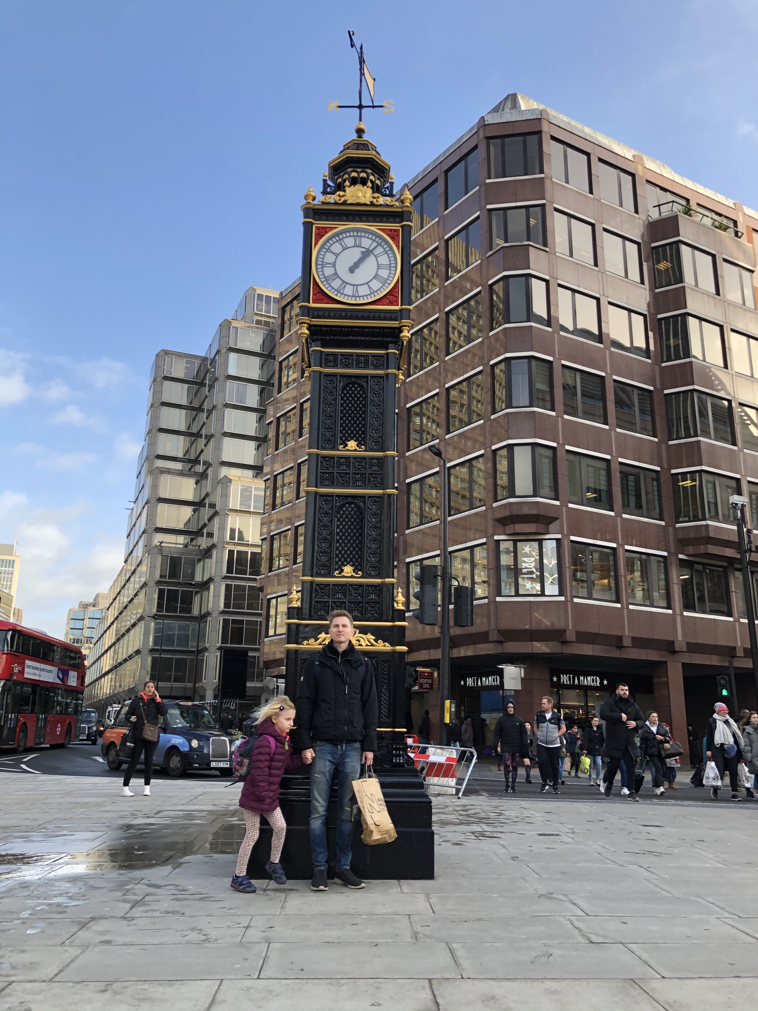little-ben-victoria-london-attraction-clock-tower-tourist