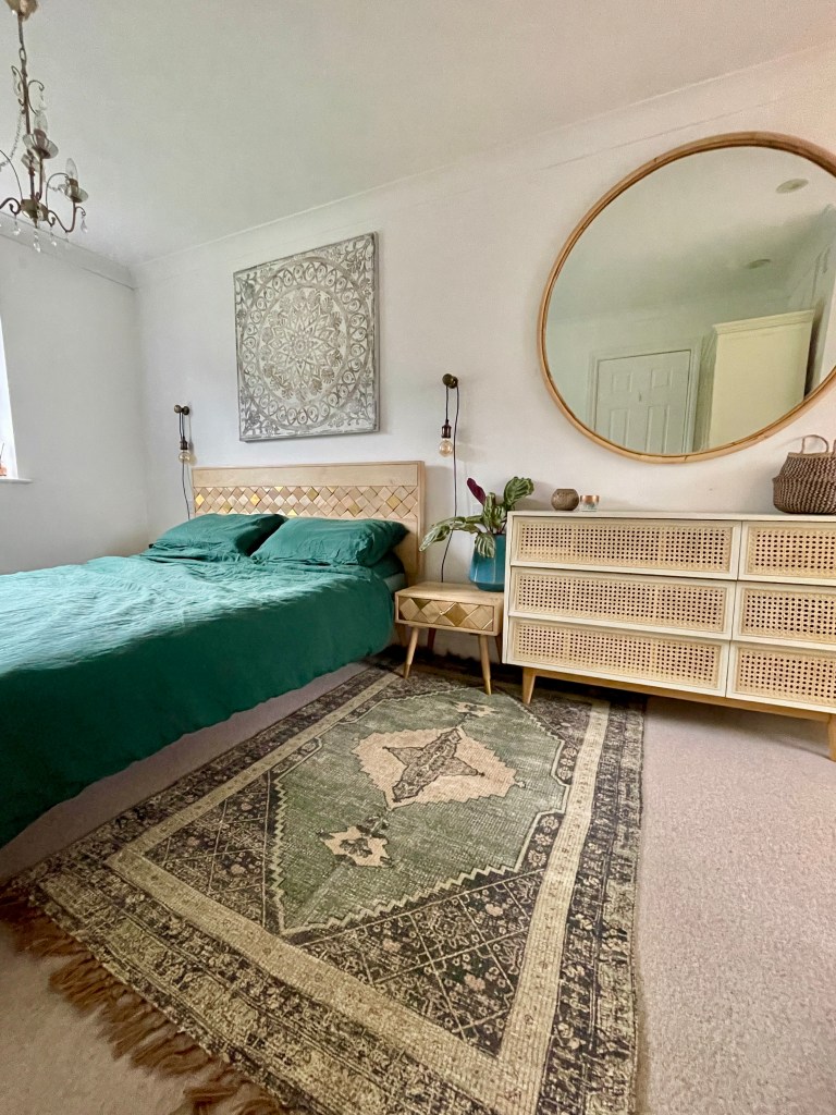 Airbnb bedroom idea natural green