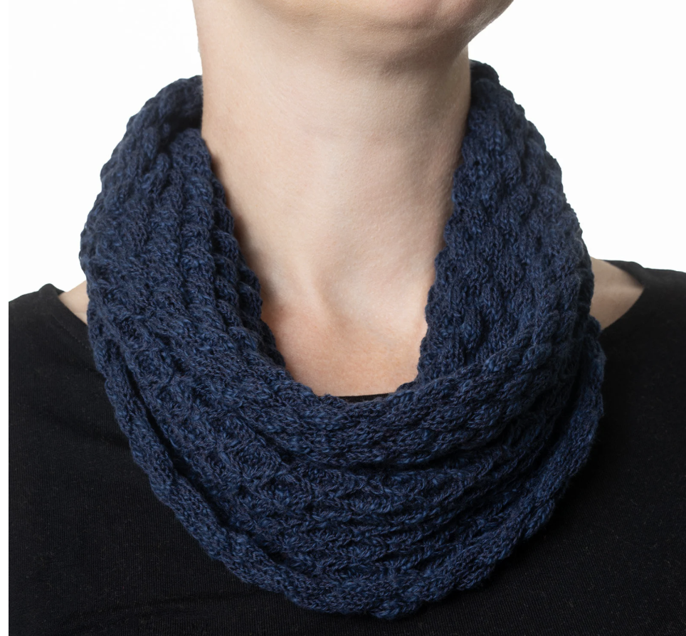 cotton and linen snood to stay warm on a plane