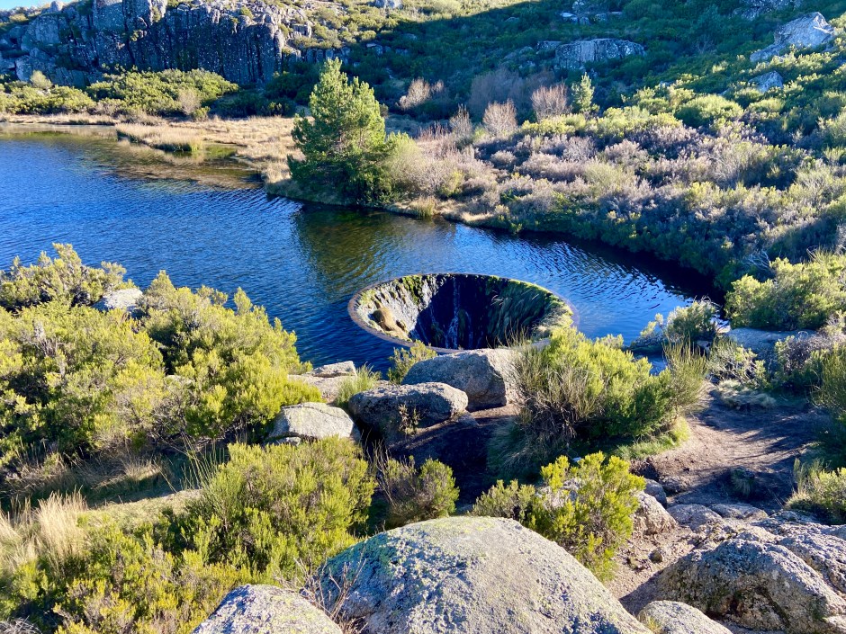 Covão dos Concho sserra da estrela natural park sinkhole lake