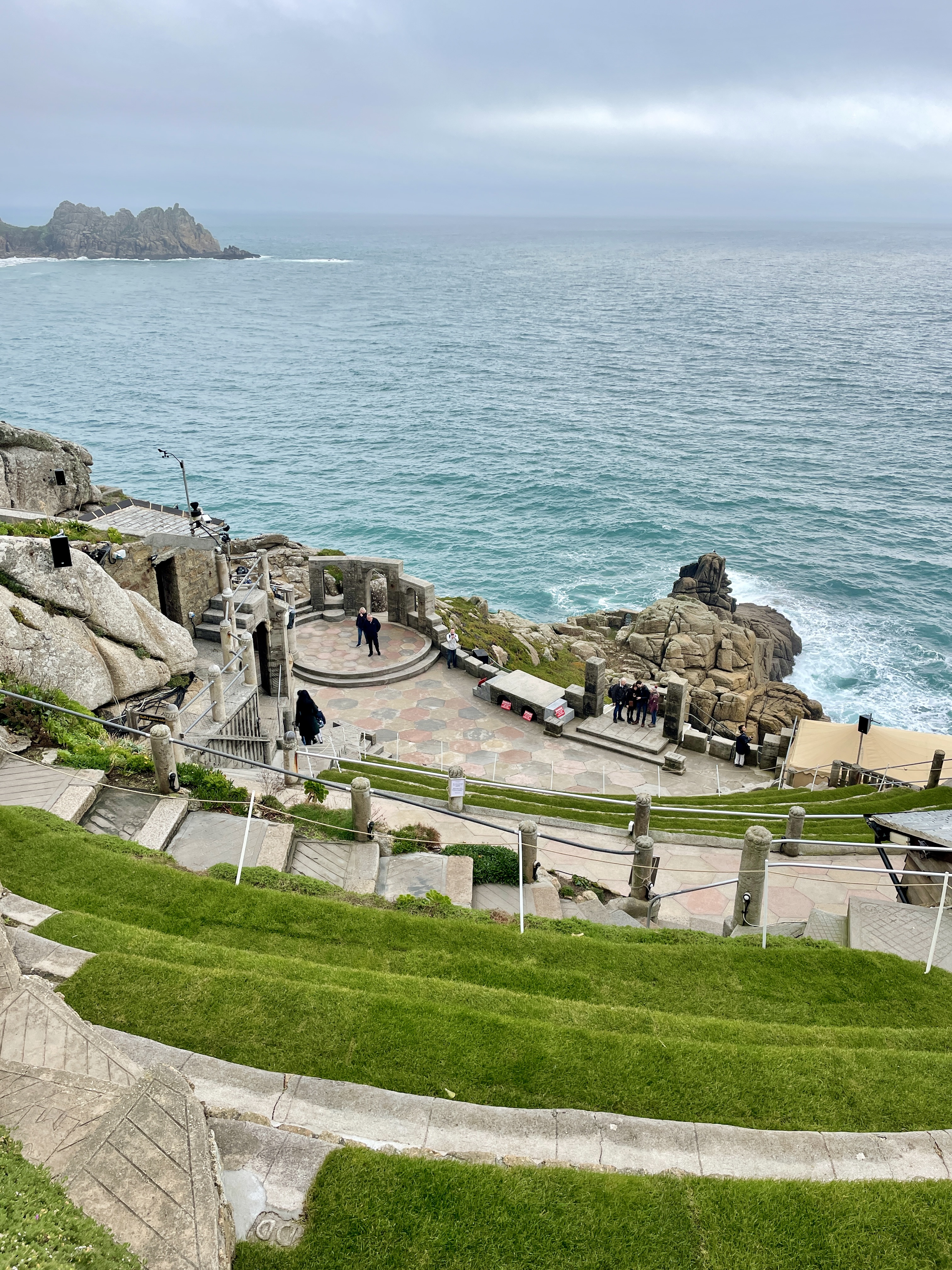 minack theatre review cornwall