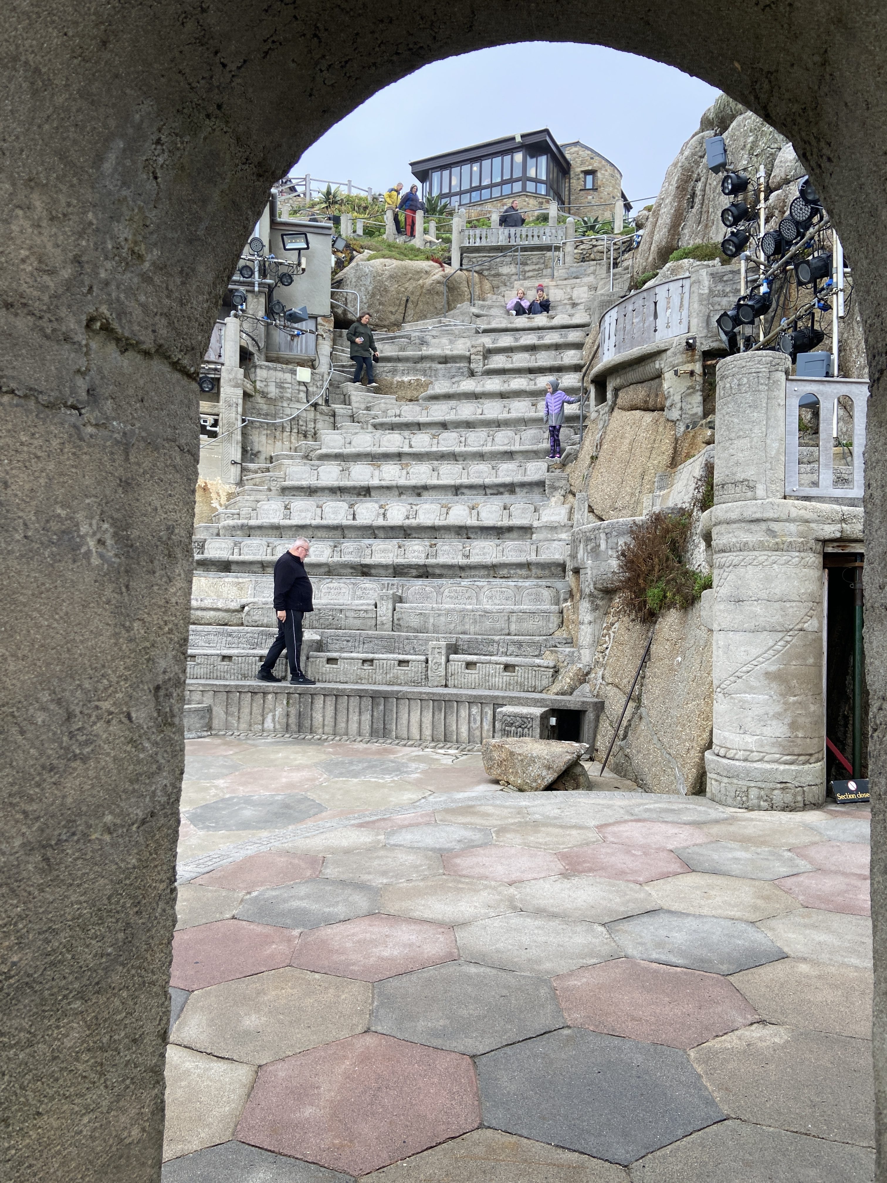 minack theatre review