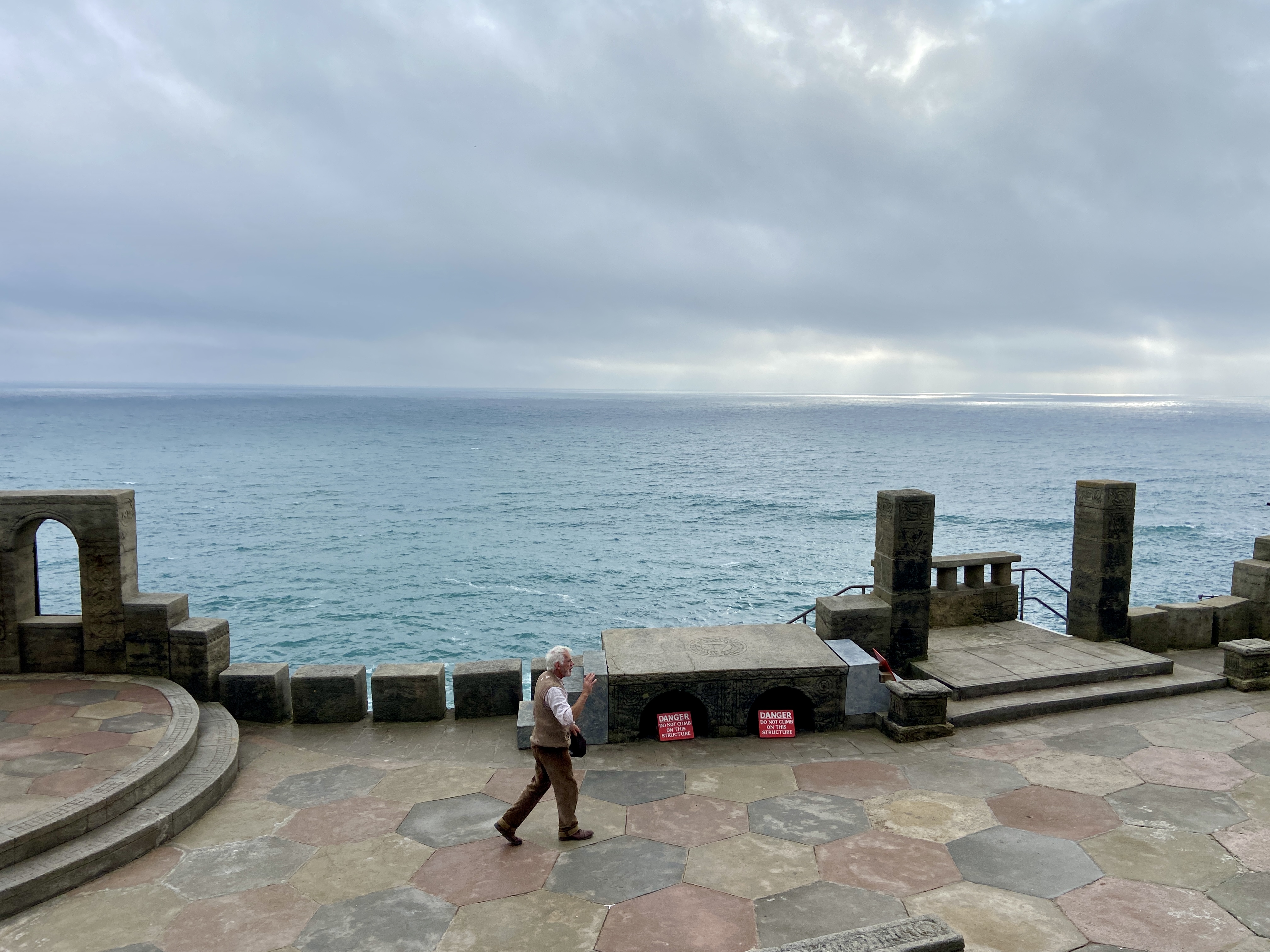 minack theatre review cornwall