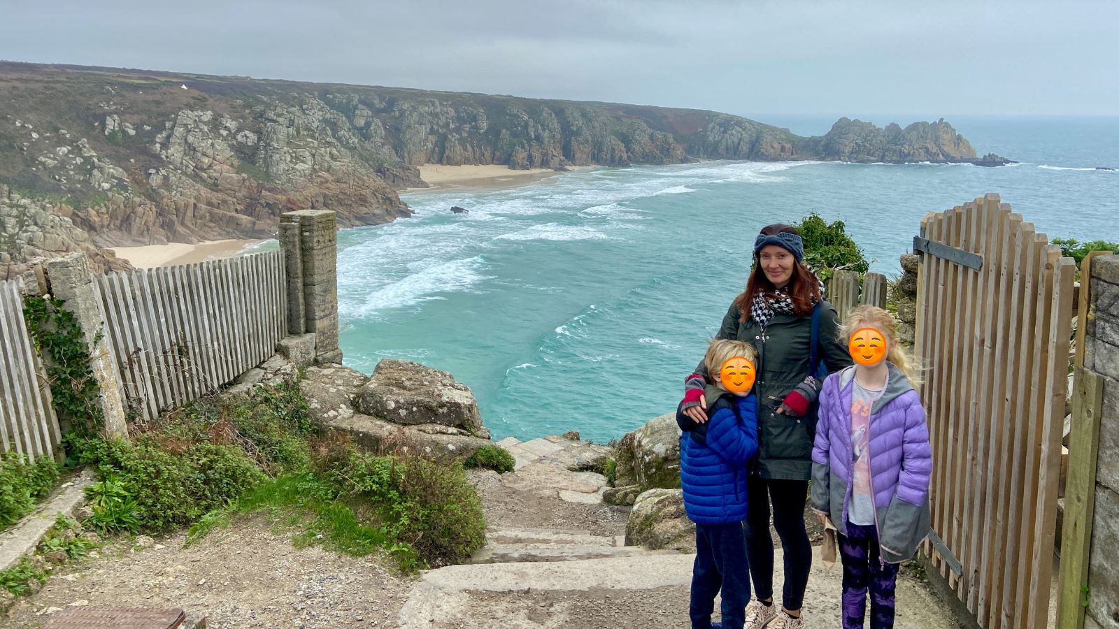 minack theatre review