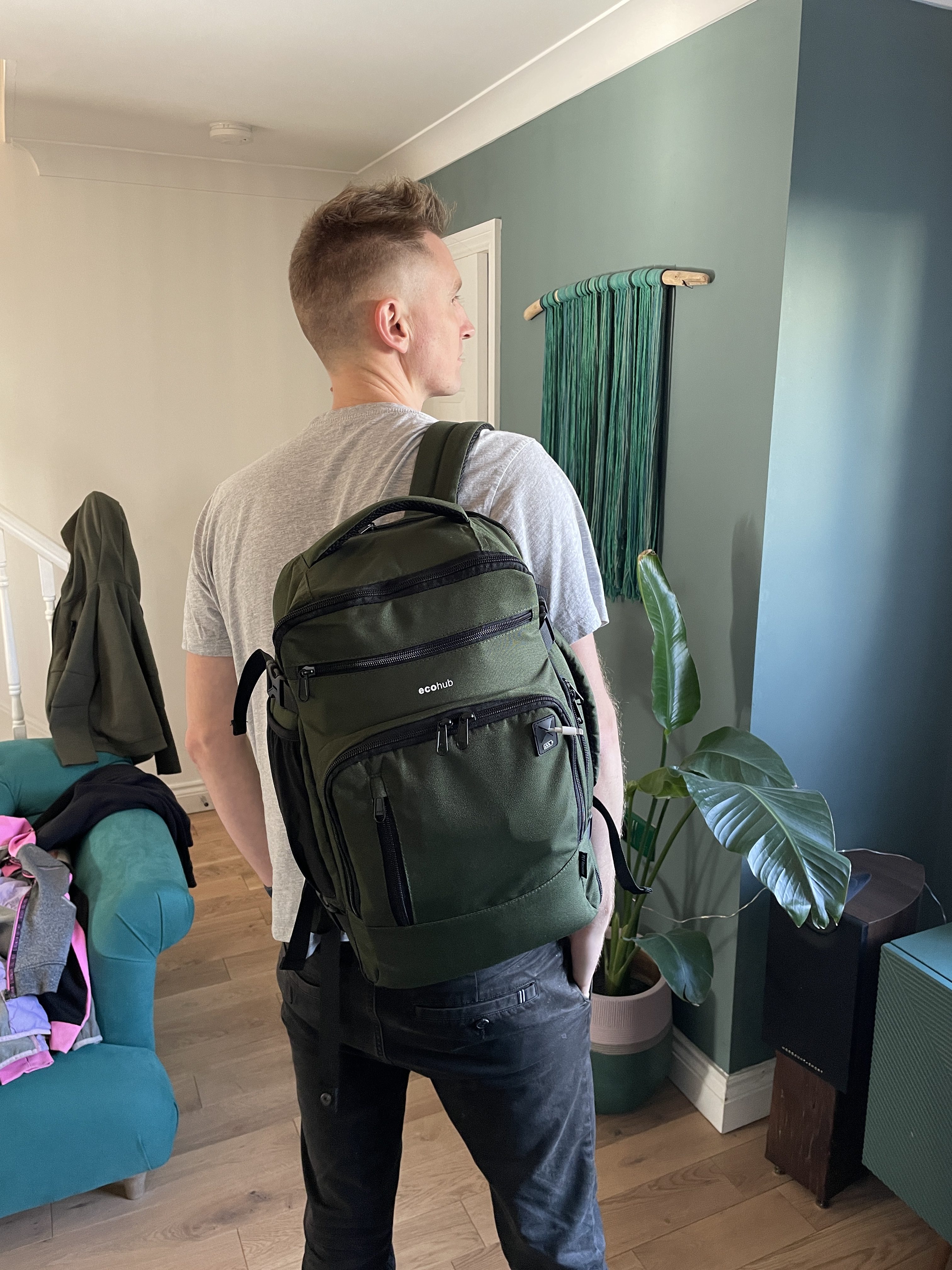 Ecohub Ryanair underseat bag green 13 pockets
