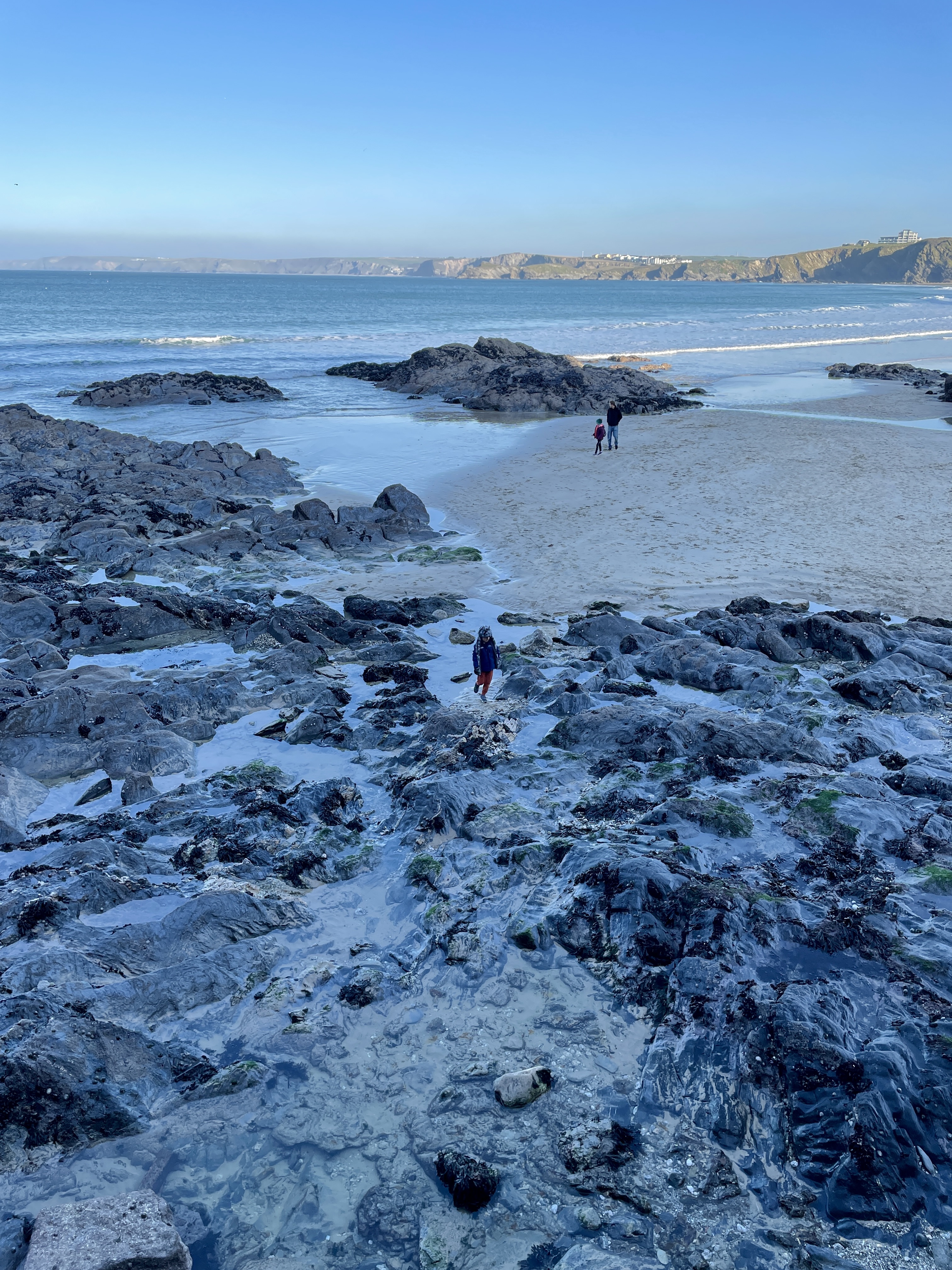 Accessing Towan Beach in Newquay via the Harbour Steps and Rocks