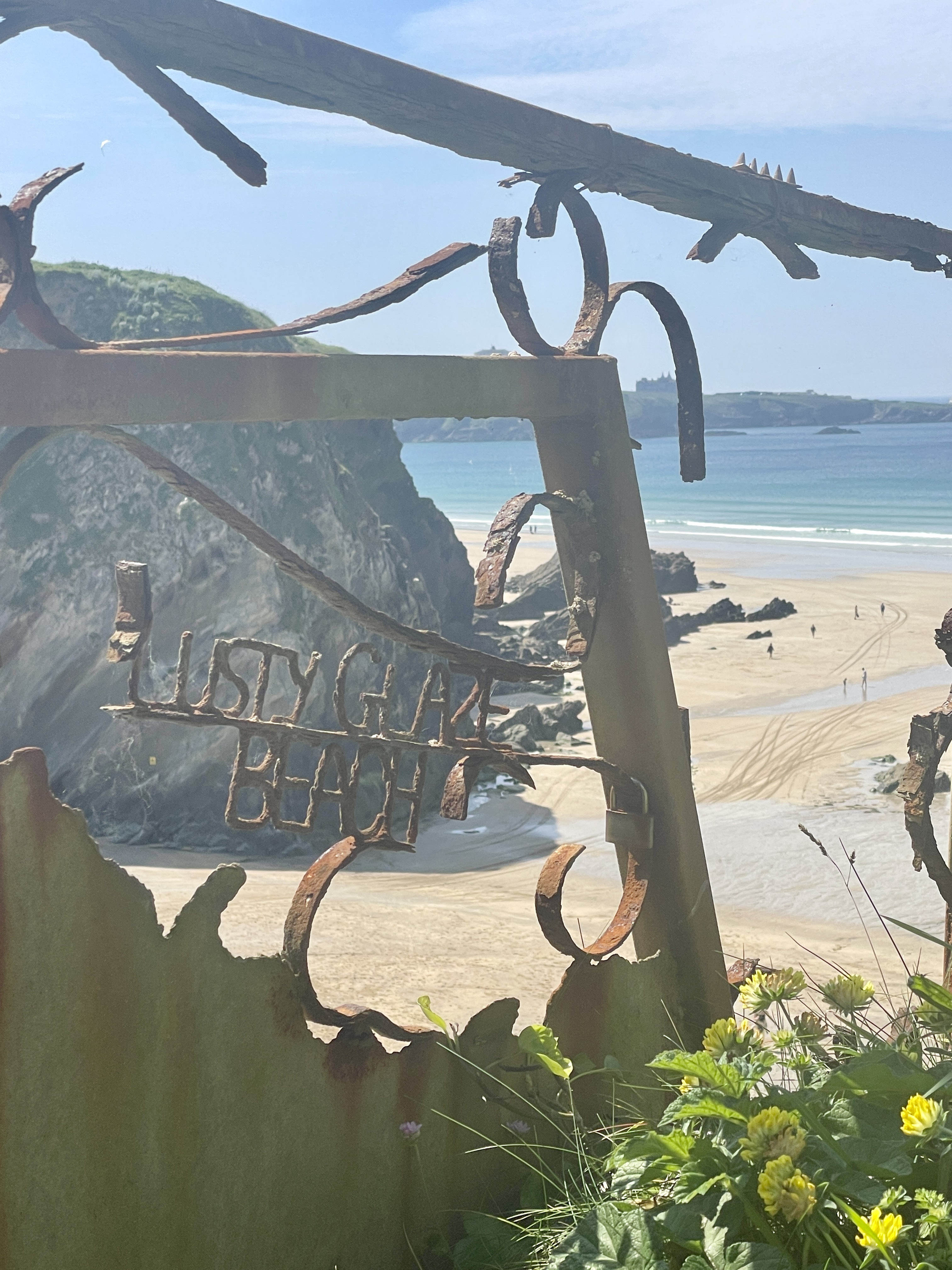 Lusty Glaze Beach Sign
