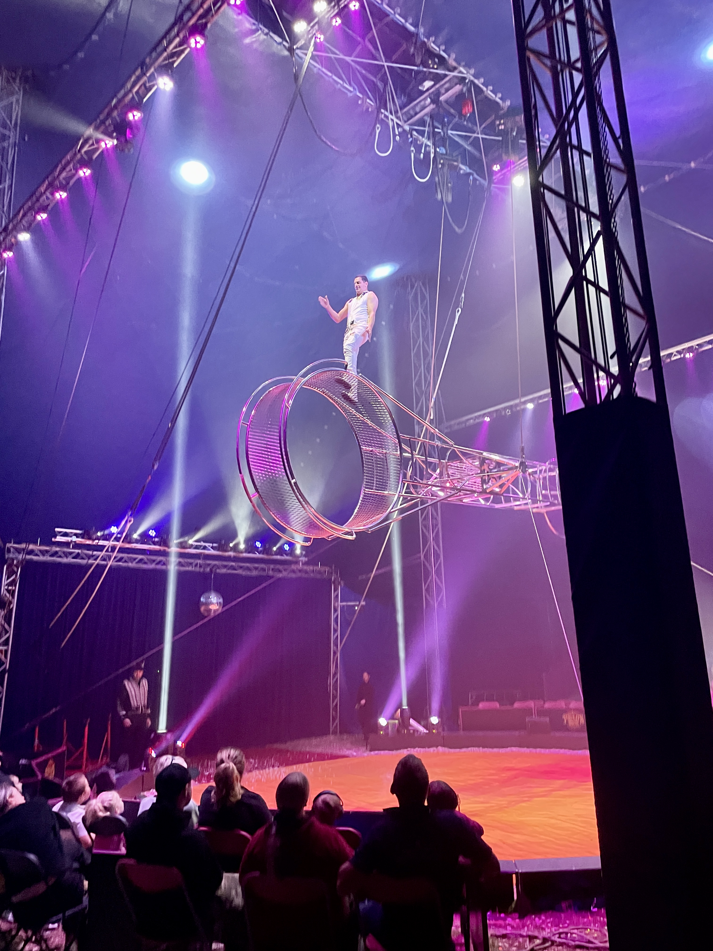 Paulos Circus Review Newquay Hamster Wheel Act
