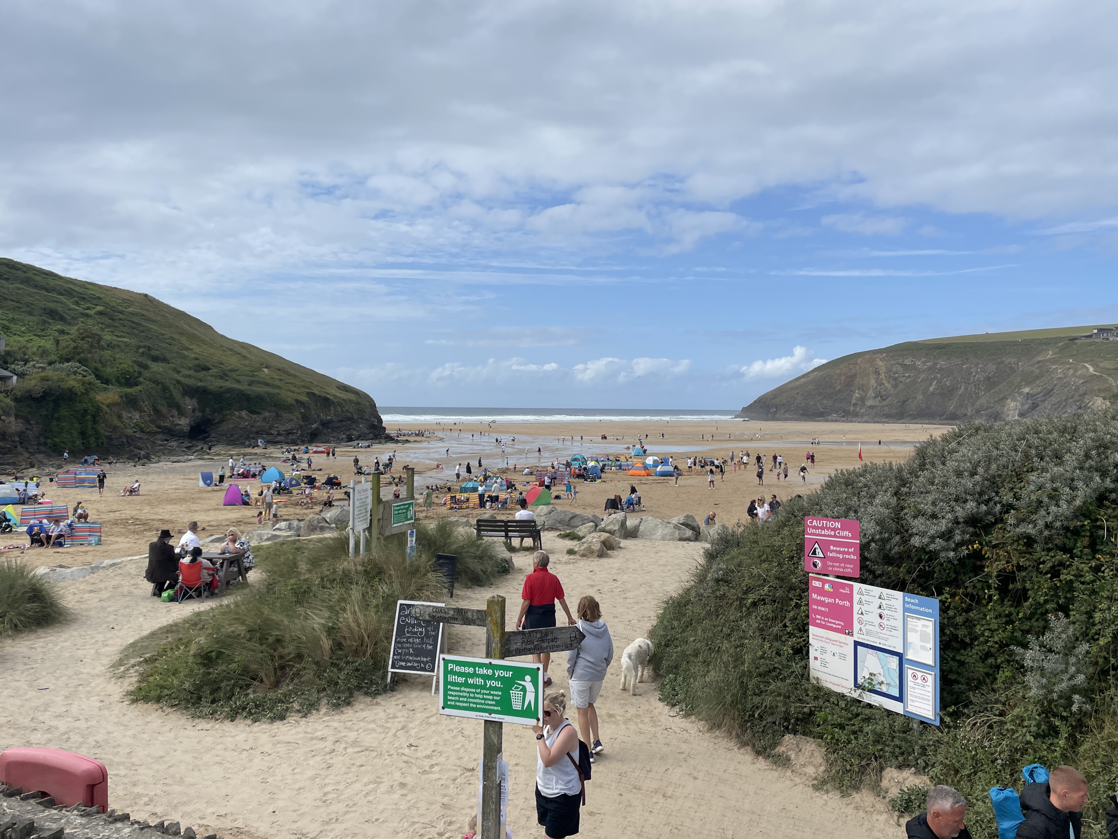 Close up beach views from the Atlantic Coaster at Mawgan Porth