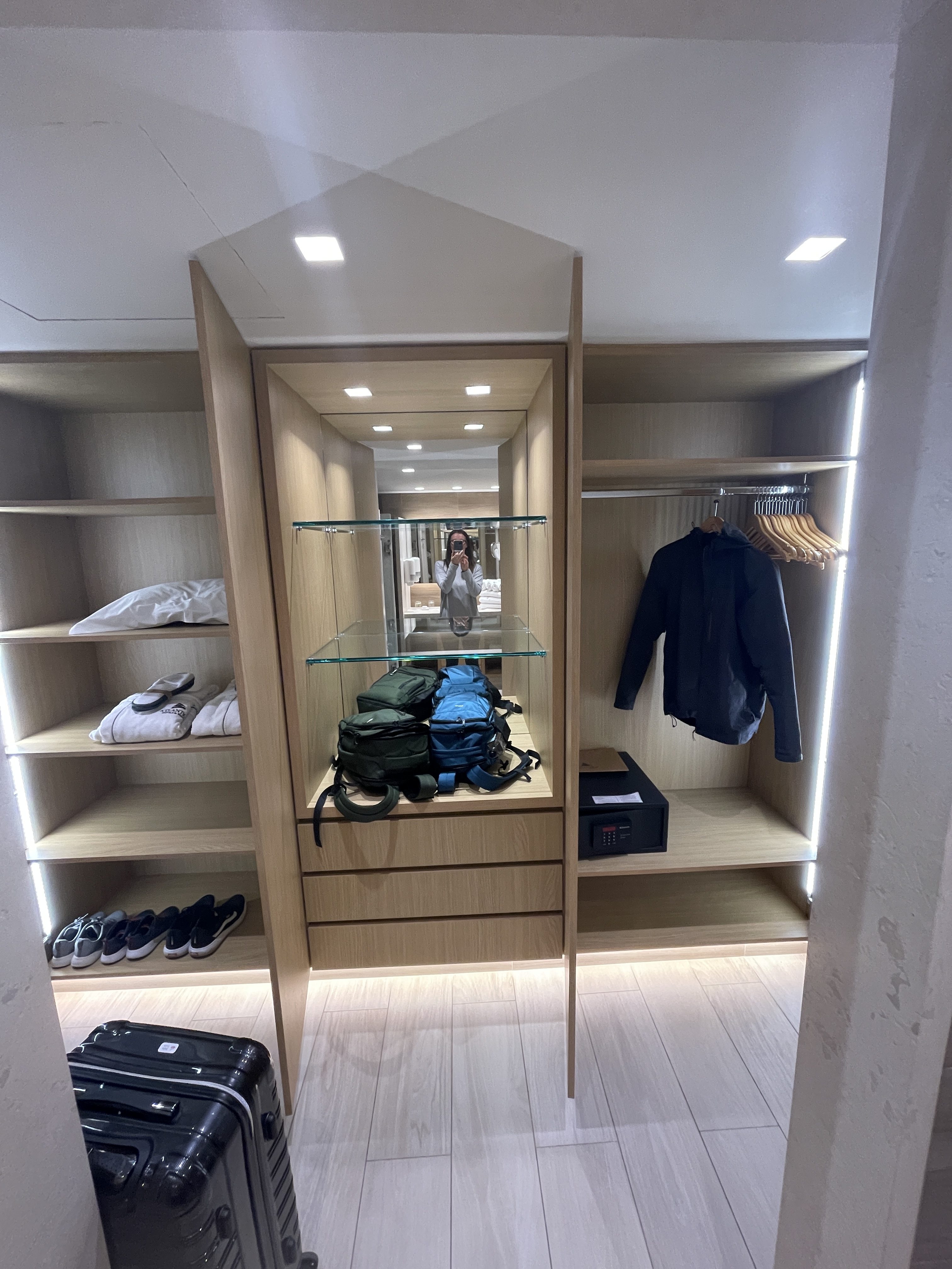 Atlantica Aegean Blue Family Room 2+2 with Limited Seaview and Sliding Partition