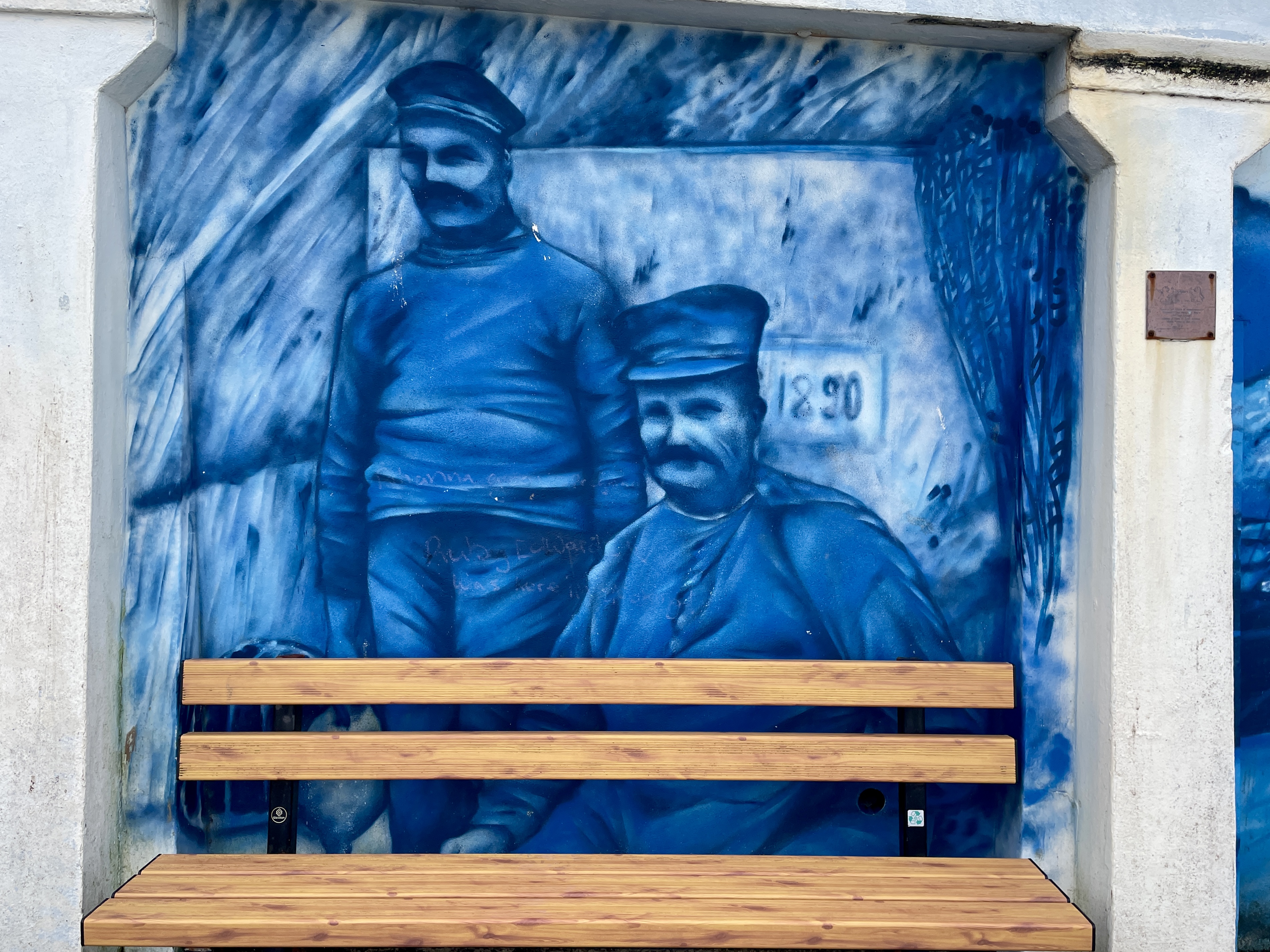 fishermen mural at harbour newquay
