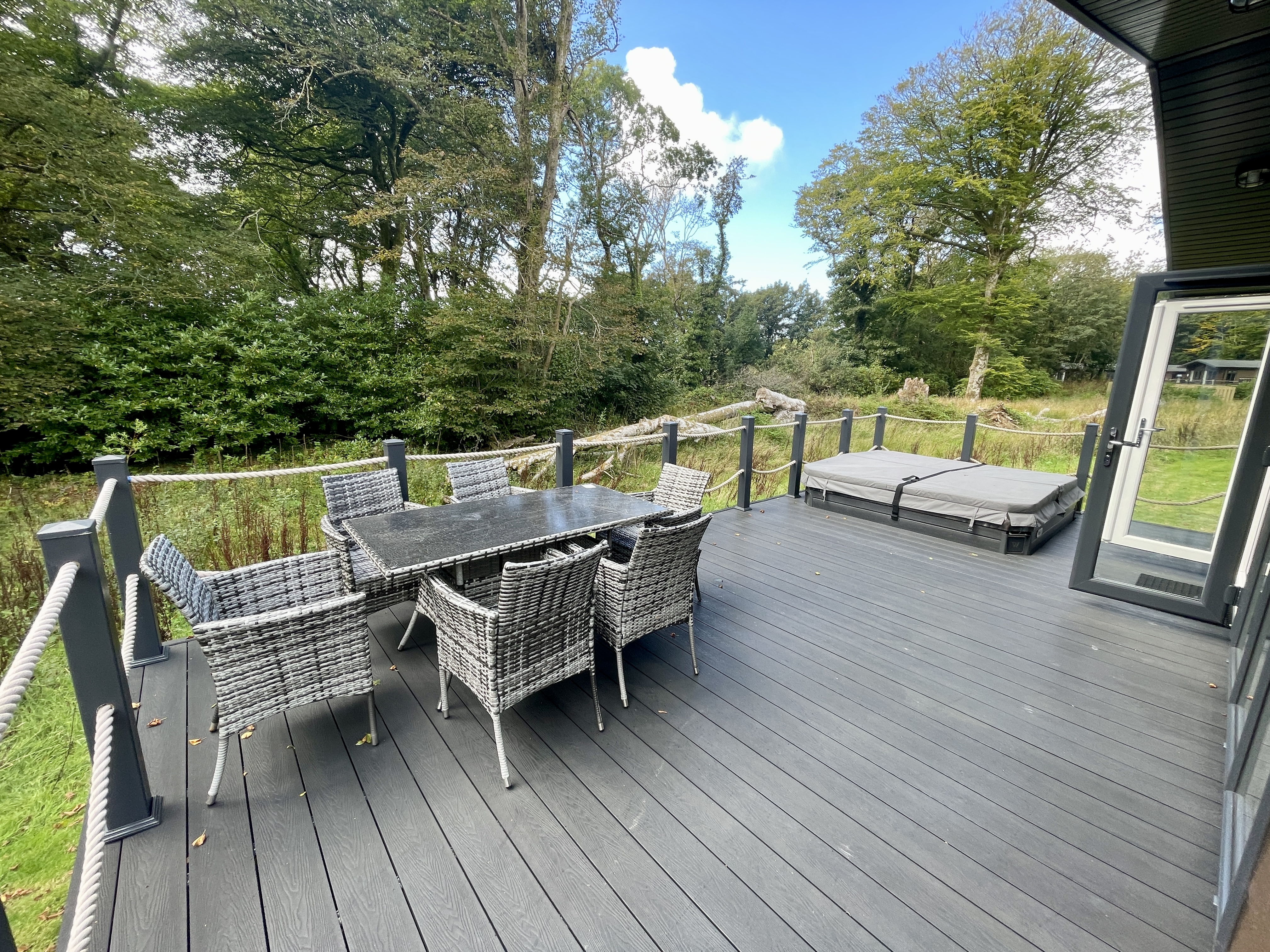 Clowance Estate Argel 3 Bed Lodge with Hot Tub Review