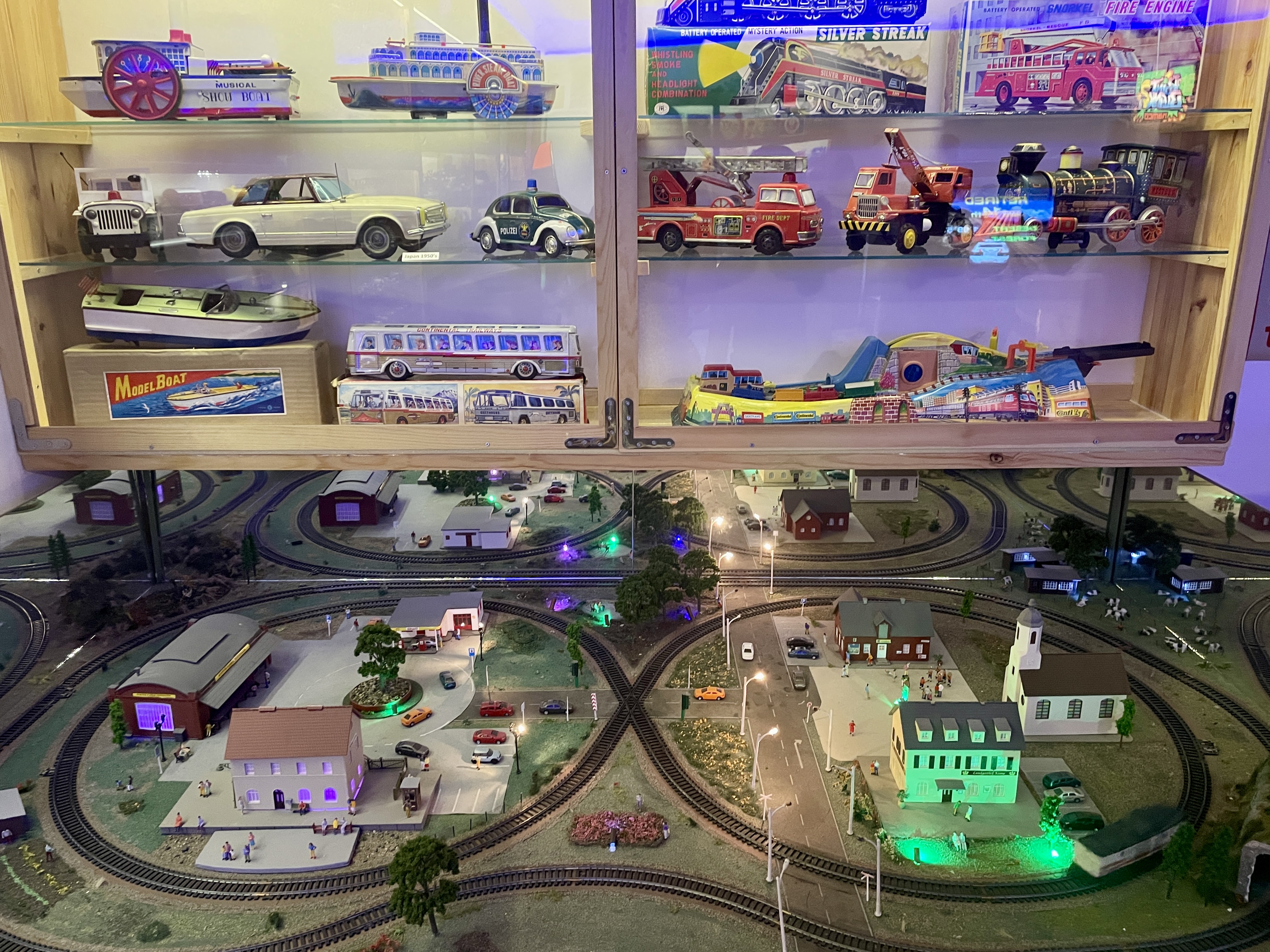 miniature train set at rhodes toy museum