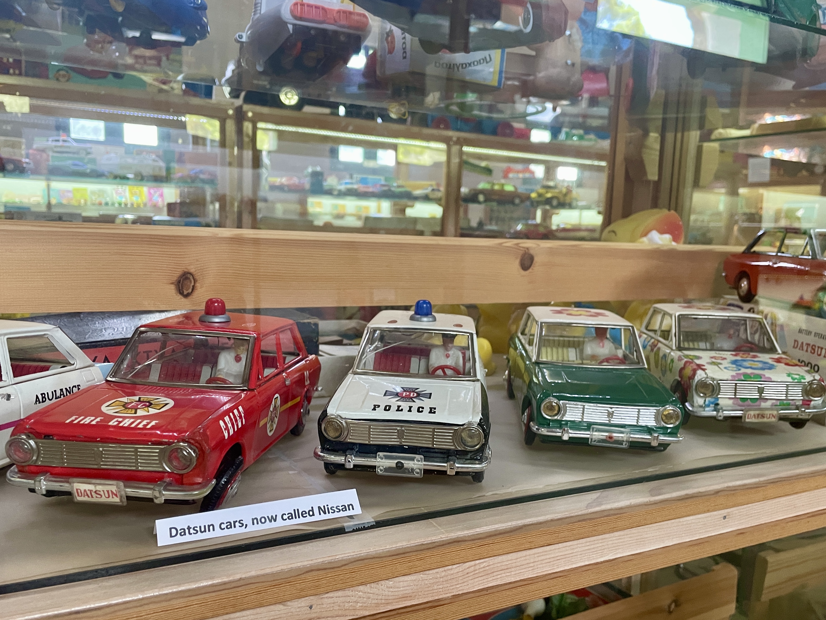 metal car toys vintage