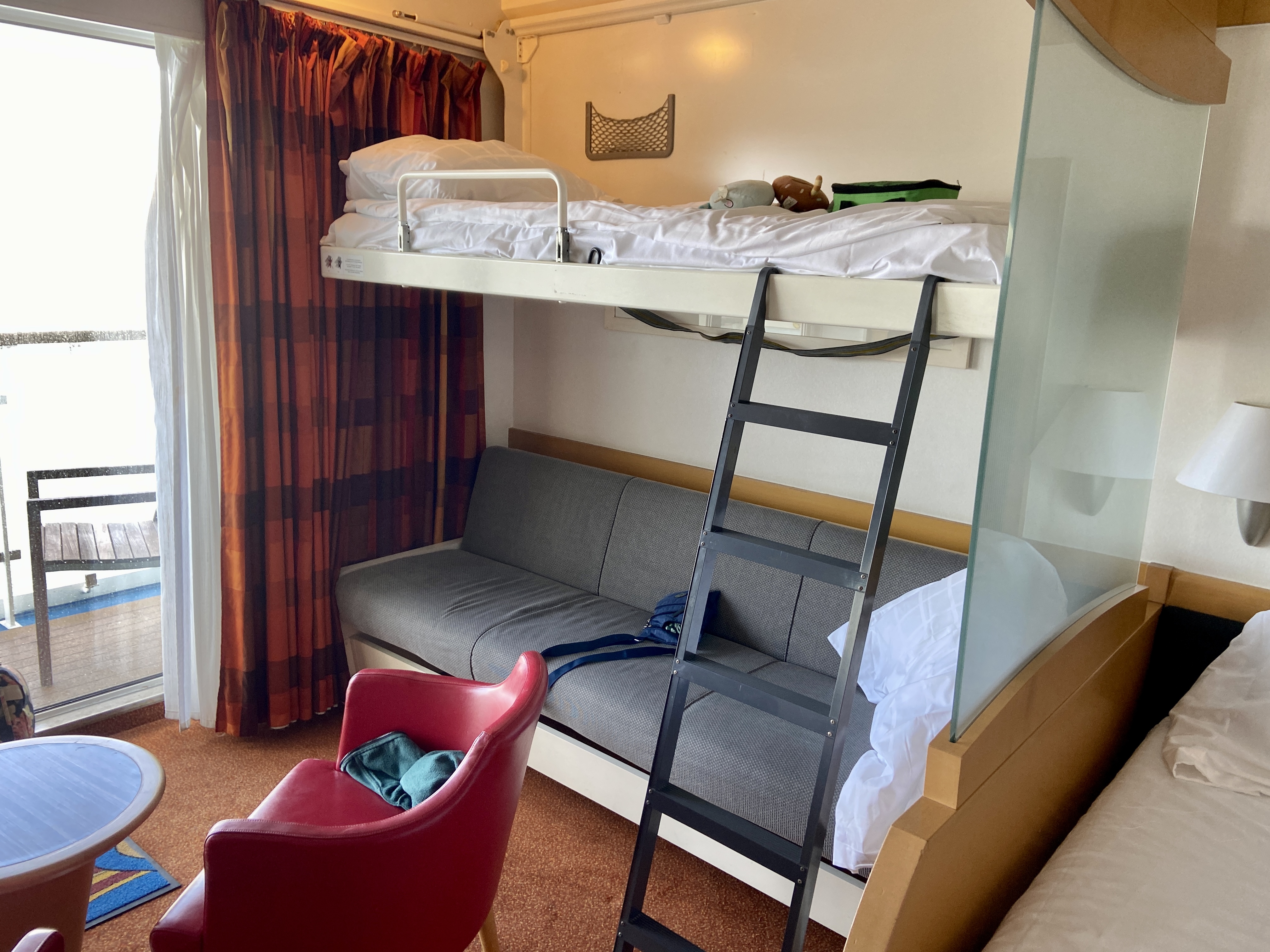 4 berth commodore suite brittany ferries pont aven