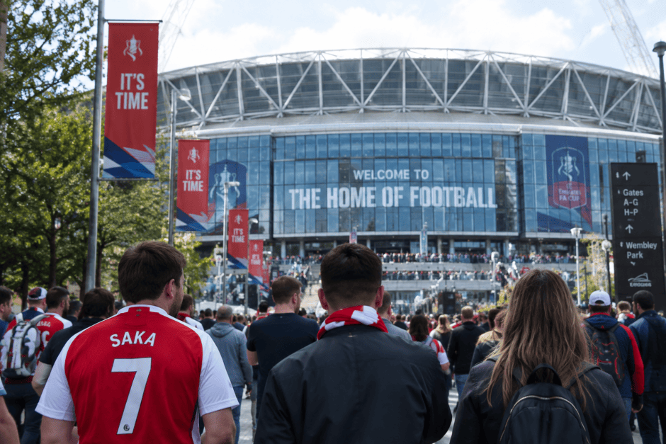 Planning a Football Weekend in England What to Know Before You Travel